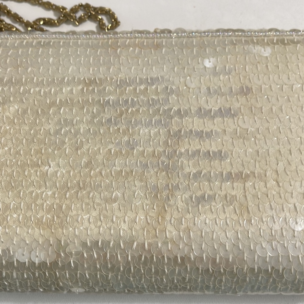 La Regale Purse - Picture 10 of 16